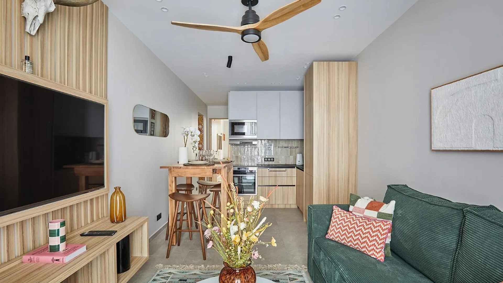 Apartment Center Of Paris By Studioprestige France